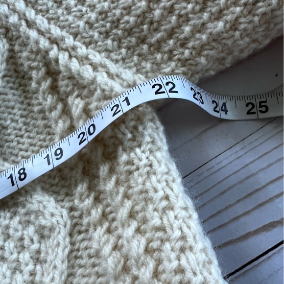 Vintage 100% Irish Pure Wool Hand Knit Aran Fisherman Sweater Size Large - Picture 14 of 15
